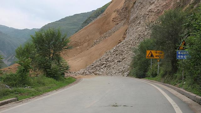 简述路面边坡坡面防护的种类与作用