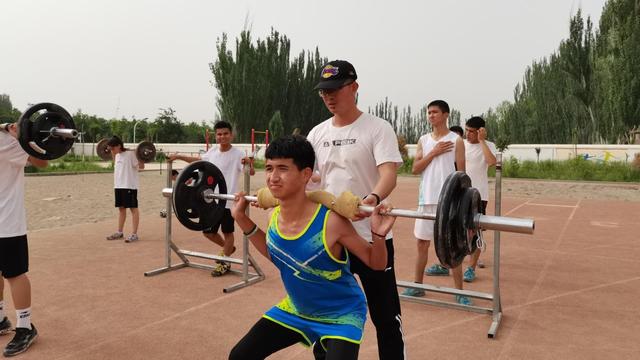 给高考体育生加油的话