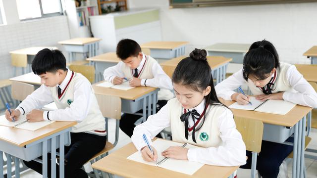 【精华】班主任年级工作总结模板汇总九篇