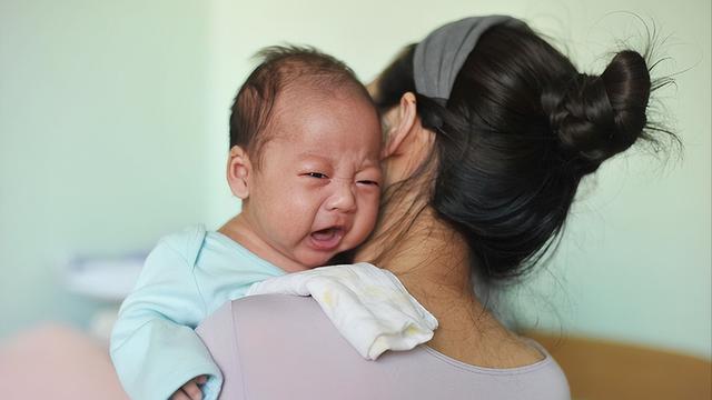 教妈妈如何为新生宝宝安排睡眠