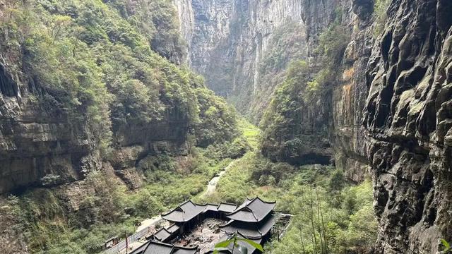 重庆天生三桥导游词精选