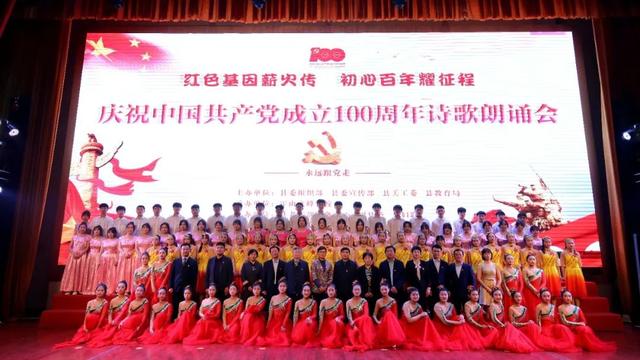 抗疫诗歌简短小学生