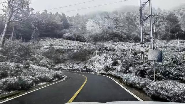 形容天气寒冷的优美句子短句