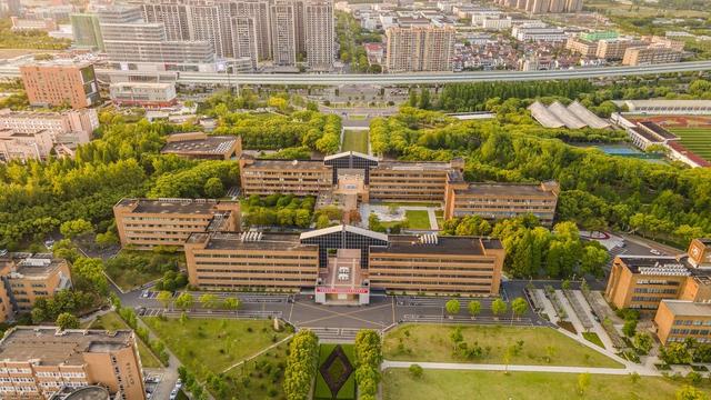 小学升国旗演讲稿300字（精选）