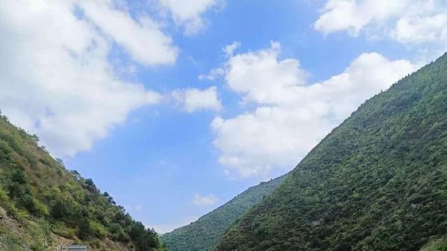 描写秋景村庄的诗句