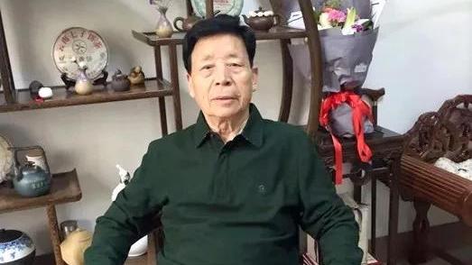 写一首关于四季的诗歌