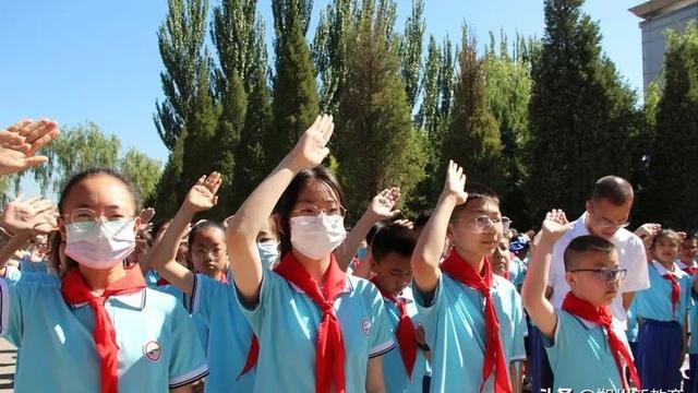 小学毕业典礼主持稿