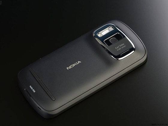 在二0一二年的Nokia808眼前 所有手机的画面质量全是渣