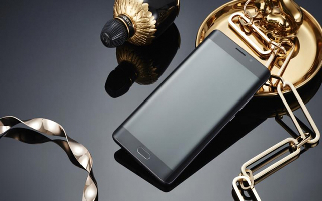 小米手机Note 2来啦，配用单叶双曲面屏和高通芯片骁龙821，2799元开售