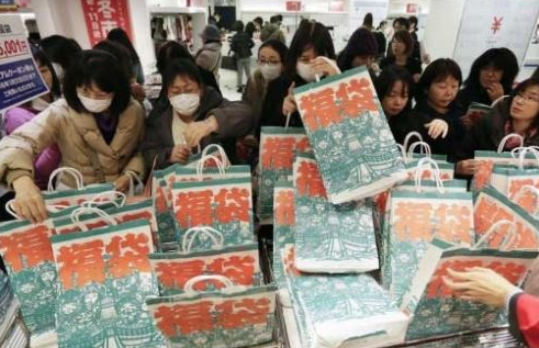 中国人为日本贡献了最大的购物消费，日本人却这么看中国人