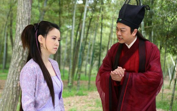 因出演傻王闯天下被人所喜爱～后又陆续演过三揭皇榜等,最新的一部戏