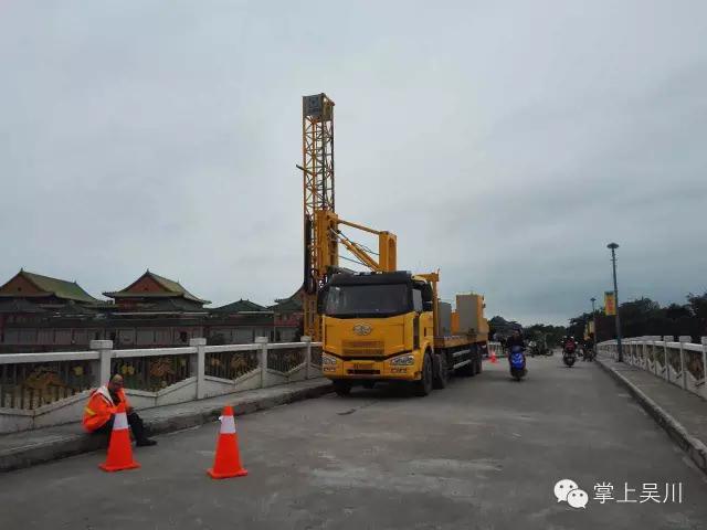 吴川被抽砂船撞击的两大桥检测和维修工作正进行，桥身无大碍！