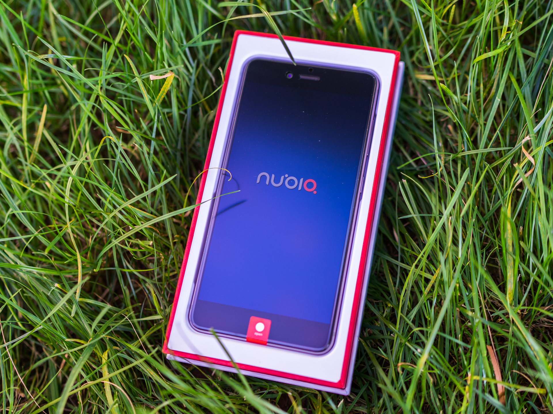 更技术专业的照相手机Nubia Z11 miniS测评之拆箱晒单