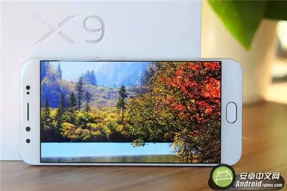 2000万双摄柔光自拍美艳无比！vivo X9评测