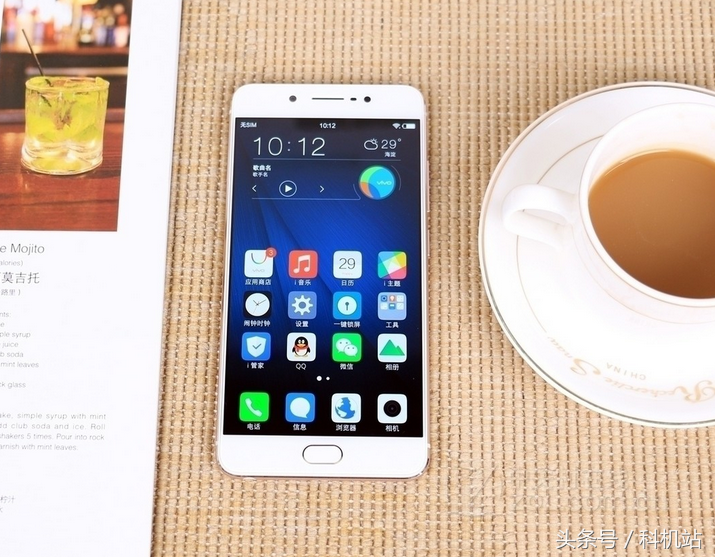 找照相好、高性价比的就找vivo X7 Plus?