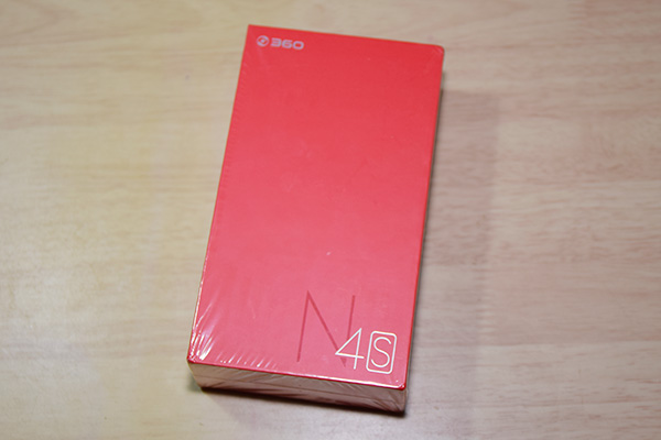 360手机N4s店英伦风格灰拆箱 骁龙625版全方位辗压红米4顶配
