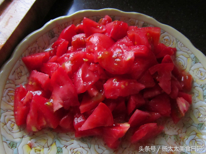 图片[2]-西红柿鸡蛋汤更美味——只需加一调料-起舞食谱网
