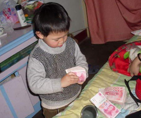 惊叹！多名00后晒新年红包，10万元现金！都是梧州地区的小孩