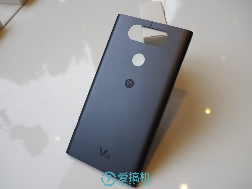 不一样的旗舰 LG V20手机评测