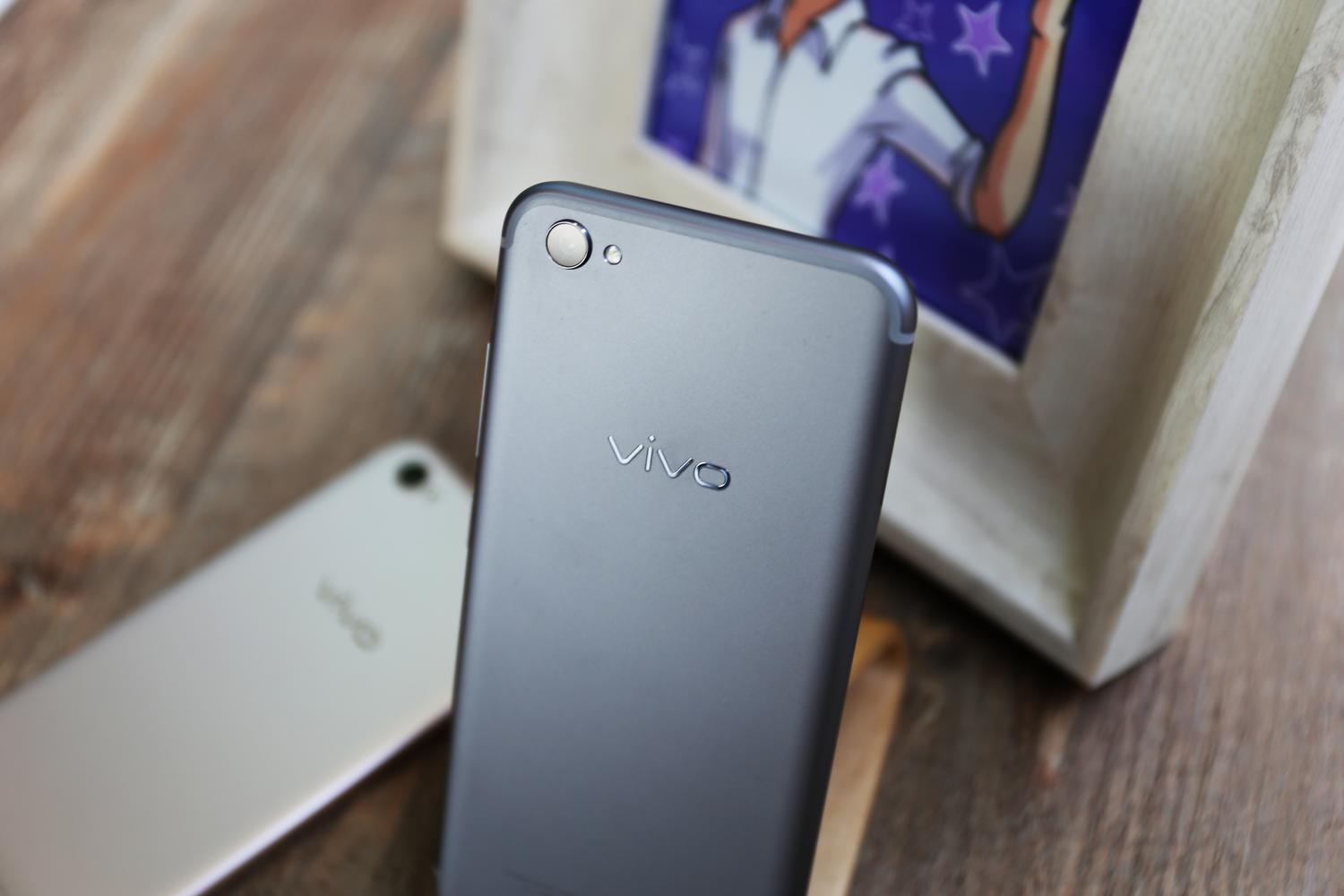 vivo凭着X9系列产品销售量再一次提升，成2017最未来可期的品牌手机
