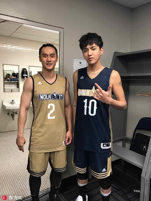 nba为什么不选吴亦凡做(蒋劲夫NBA全明星赛对抗吴亦凡，除了球技大家还关注他们的身高差)