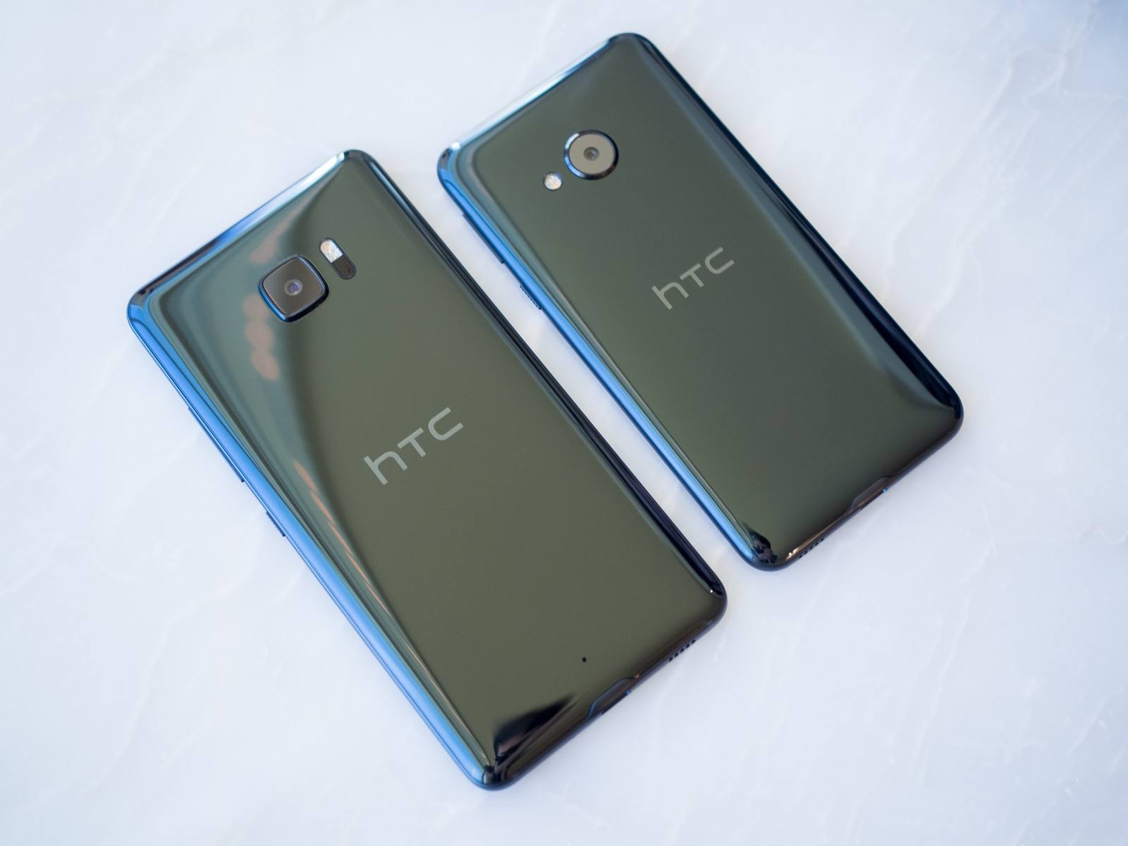 完全舍弃中低端，HTC U Ultra 中国发行标价5088元！