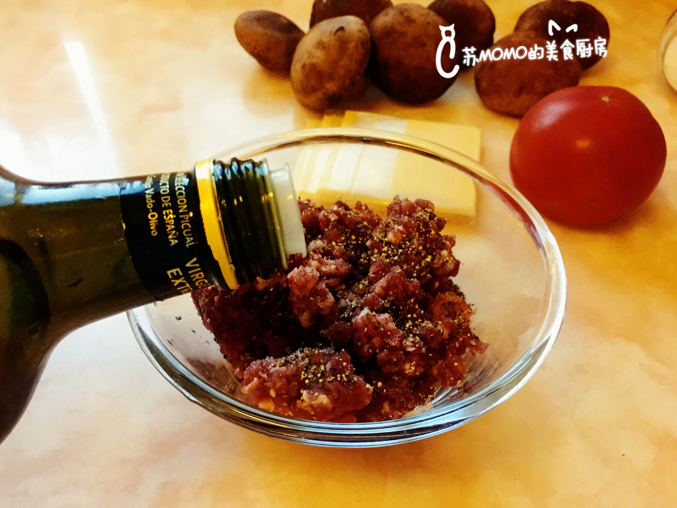 A hamburger, confuse fort of your Xianggu mushroom