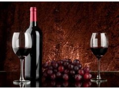 喝干红葡萄酒的好处和坏处，葡萄酒的功效与作用