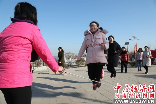 滑县国税局举办庆“三八”系列活动