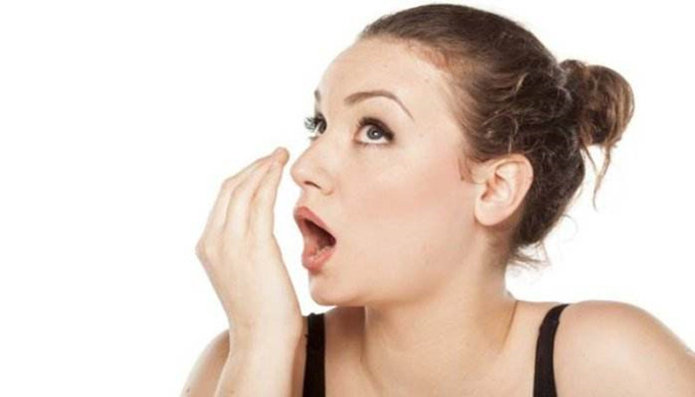 好尴尬,快速去除口臭,这几个方法就够了