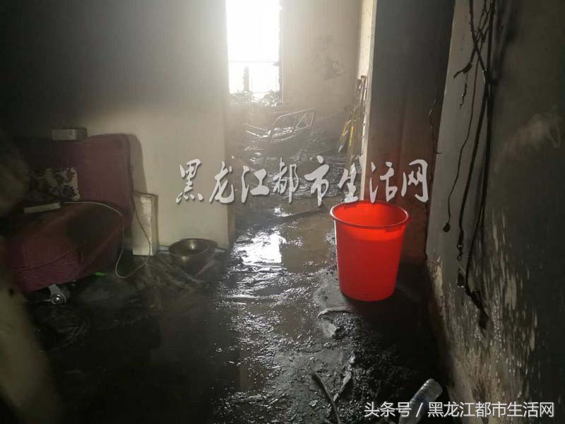 牡丹江曙光新城高层突发大火 楼层内消防栓却没有水