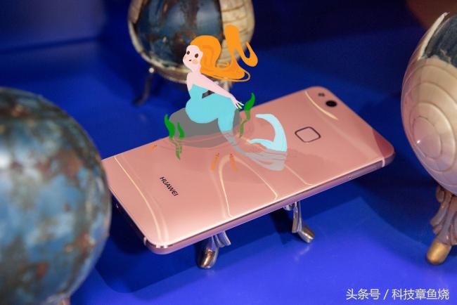 异彩幻影波浪纹 HUAWEI nova 青春版长相打破次元壁