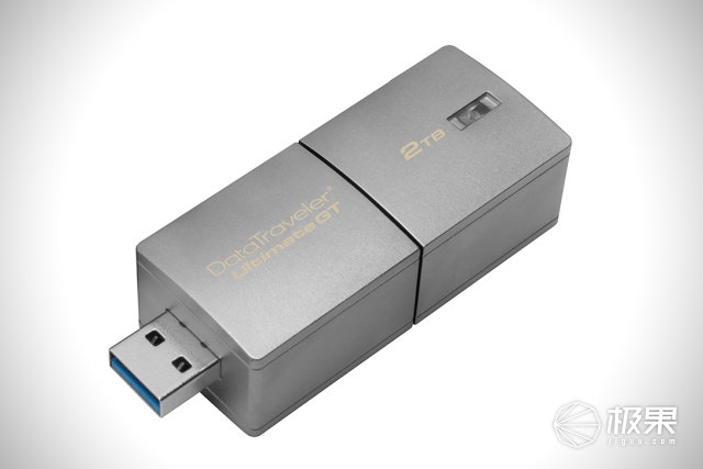 2TB！史上最大容量U盘发售，硬盘看了要流泪