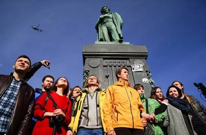 普京首次回应俄反腐游行活动 4月2日莫斯科或再爆发非法集会