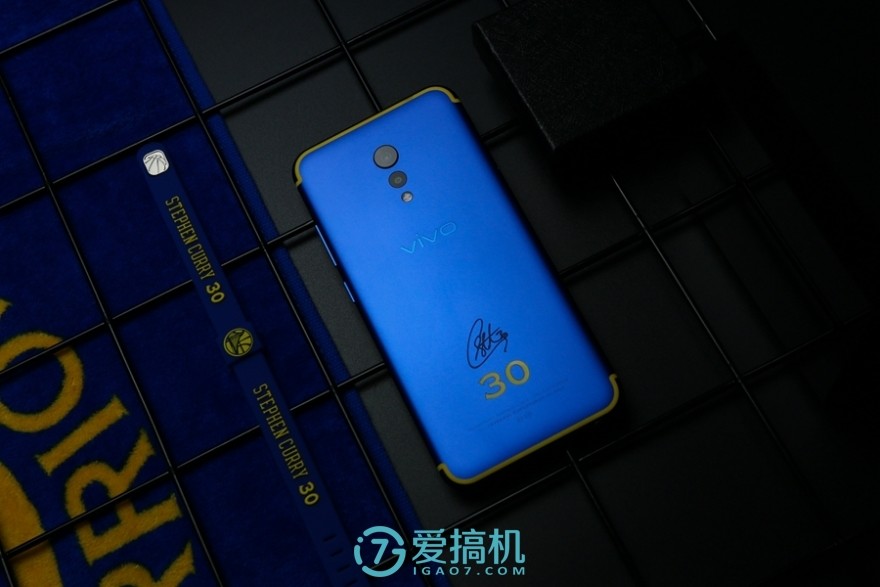 库昊扶持 vivo Xplay6杜兰特订制板图赏