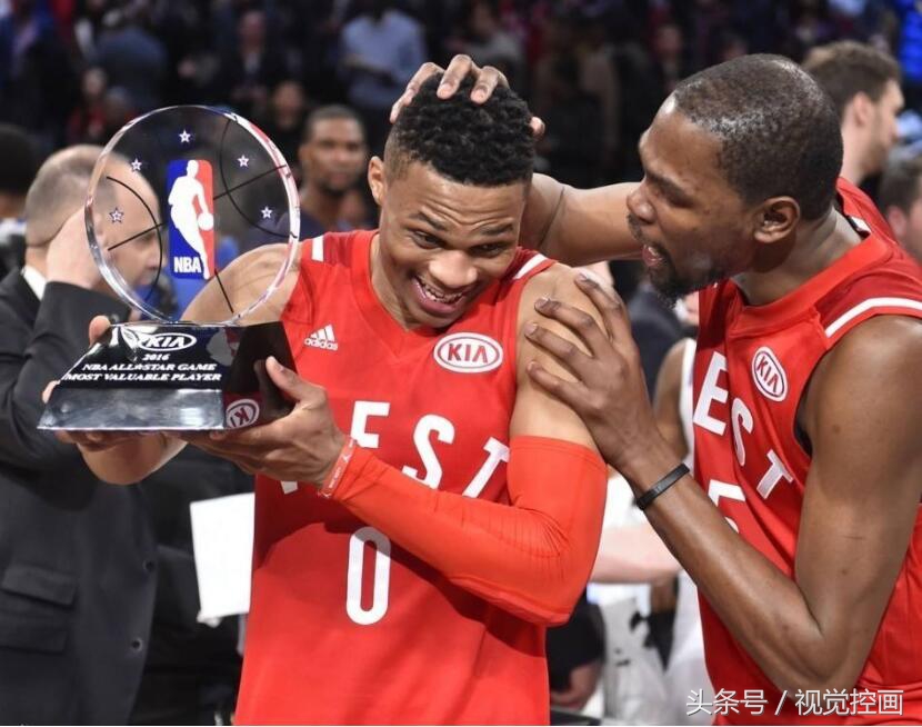 nba摸头为什么不介意(细数NBA各种摸头杀，邓肯几乎摸遍全联盟)