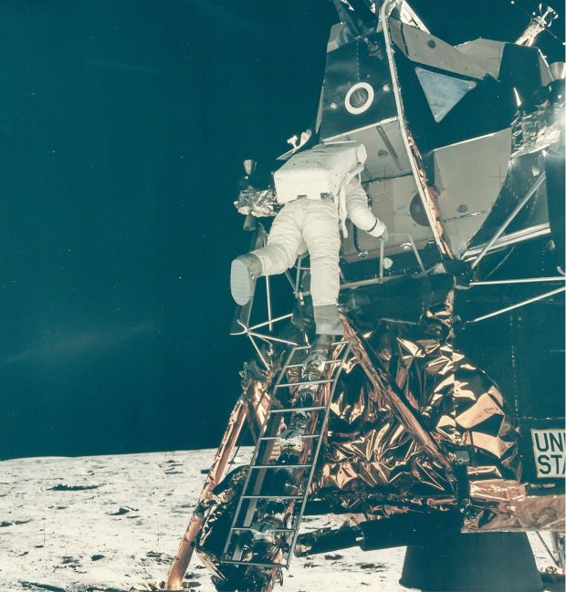 四十年前的美国阿波罗号登月究竟是不是真的？