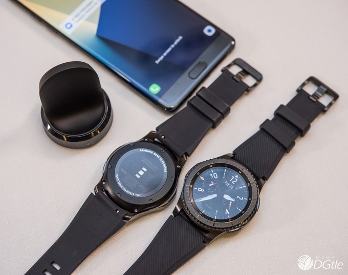 好看实力派演员，三星公布 Gear S3 智能手环