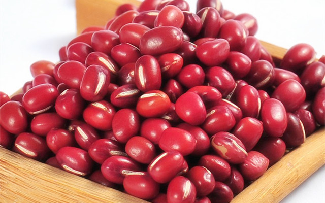 红豆这样吃不养生反而伤身，吃红豆的6个禁忌