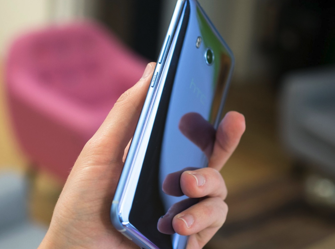 HTC旗舰级来临，U11更新手机上界的颜色值