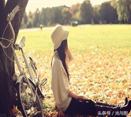 人生苦短的句子心情说说 感慨人生不易的句子图片