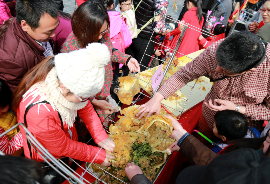 三河米饺节：你见过用“米“单位测量的米饺吗