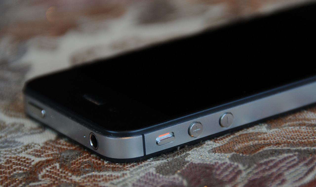 复古持续 iPhone 4s是你的主要机吗？