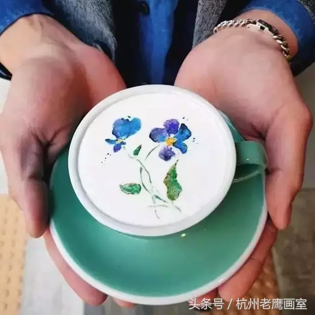 他做的拉花堪比艺术画