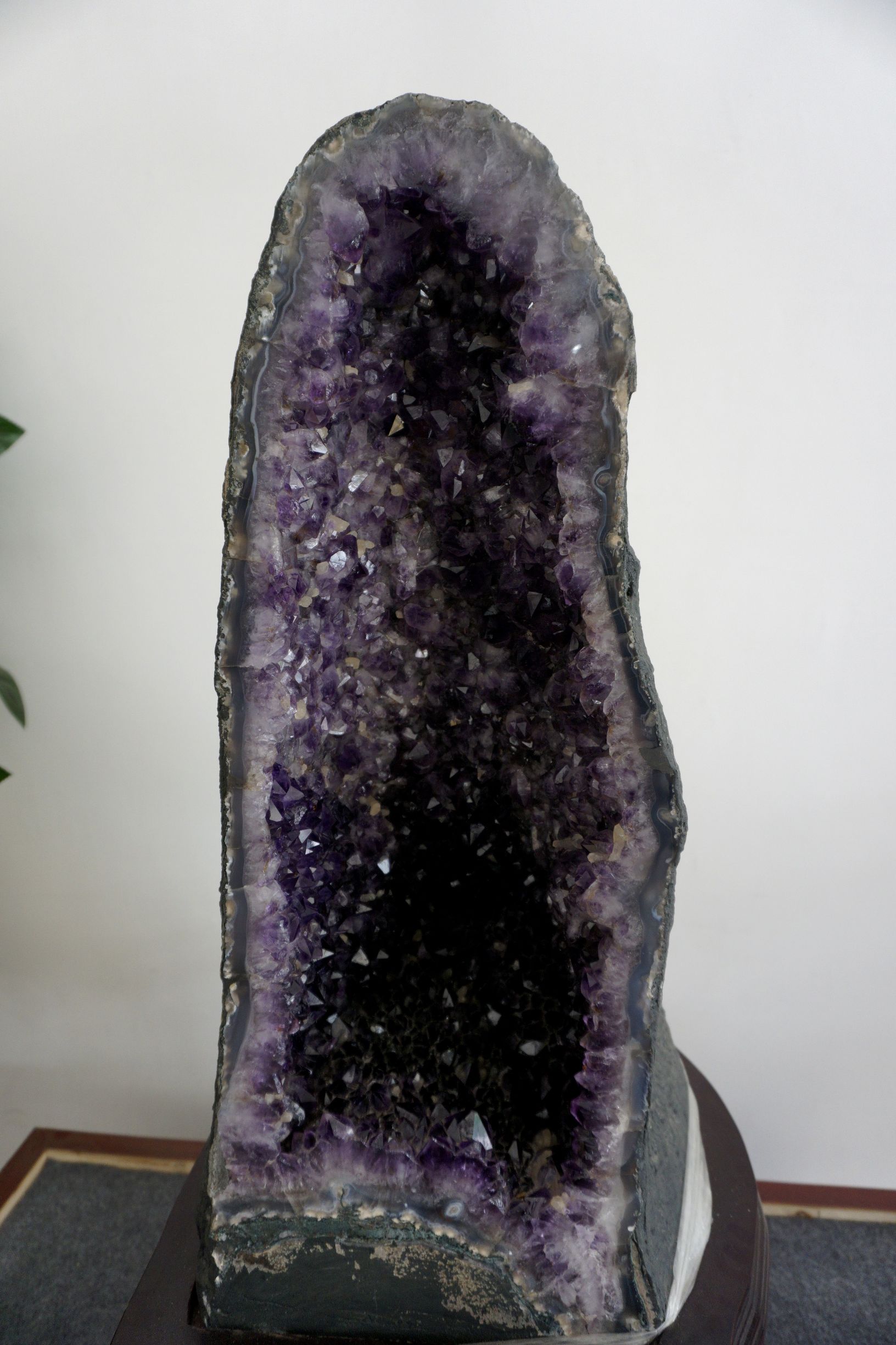 水晶古称"水玉"是稀有矿物,宝石的一种,它的功效作用是什么?