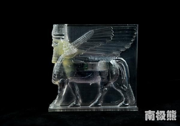 艺术家展示被ISIS摧毁伊拉克文物的3D打印模型