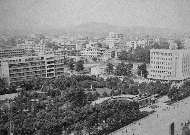 时光穿梭，赣州1980、1990年代老照片，你能认出多少？