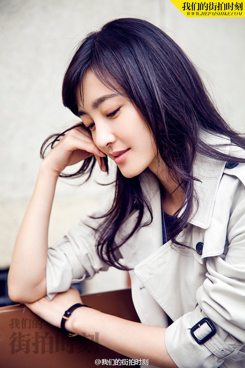 王丽坤整容("素颜女神"王丽坤被爆整容,网友却为她喊冤,美人有心不在