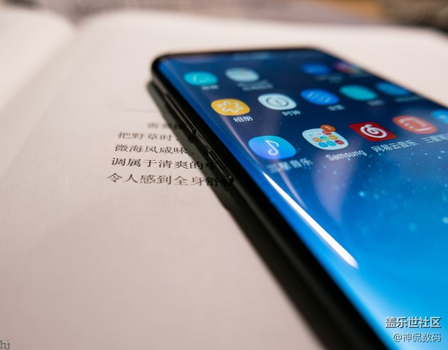 说他是安卓机皇没人有意见吧：国行 三星 Galaxy S8上手体验