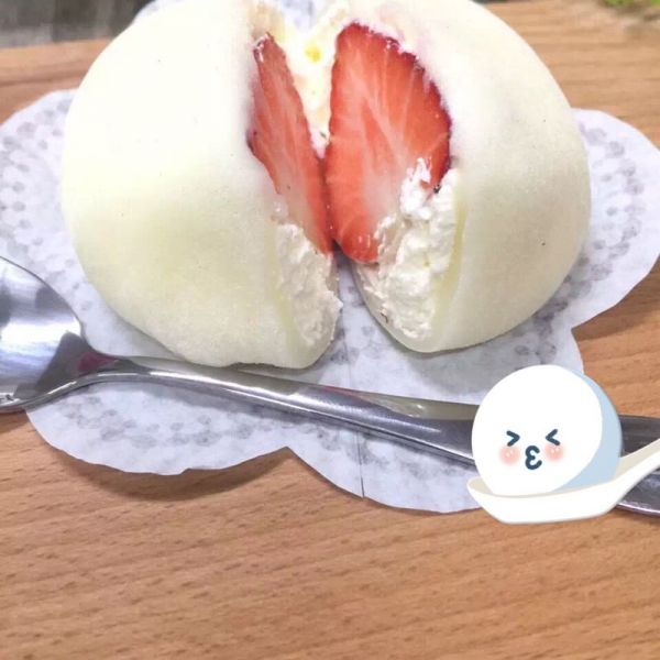 The practice of woman of strawberry snow fawn on